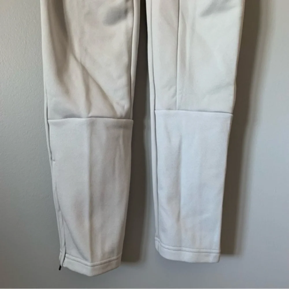 NWT. ADIDAS Women’s Tapered Pants